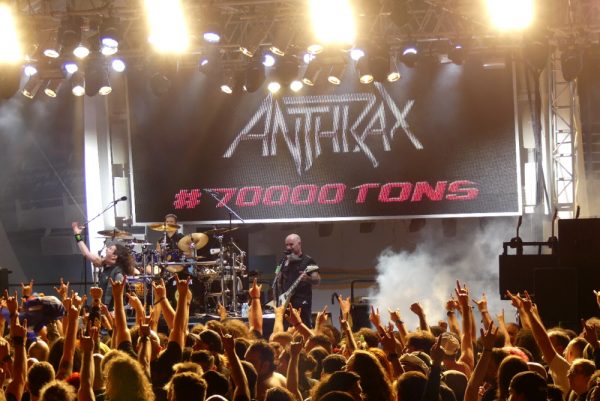 ANTHRAX_70000-tons-of-metal-2017-vampster_17