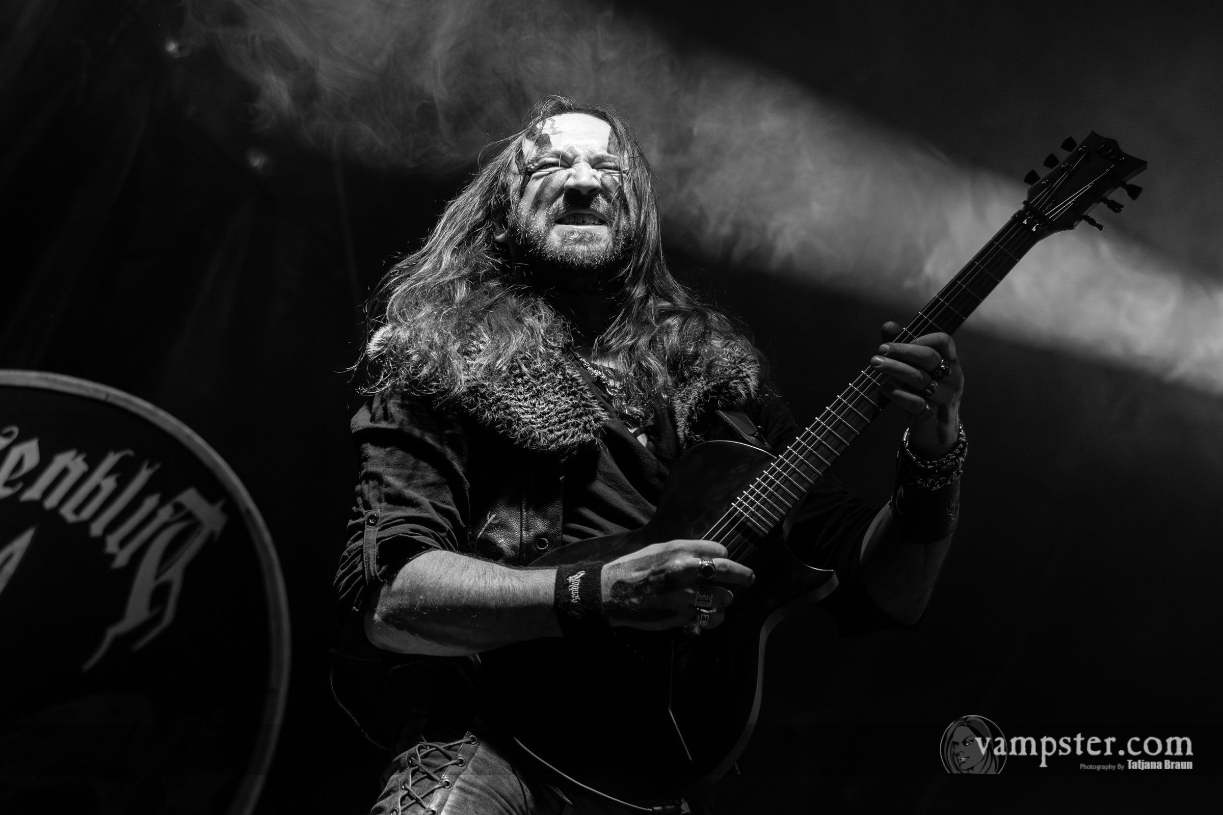 ASENBLUT live auf dem Wisdom Tooth Festival 2026