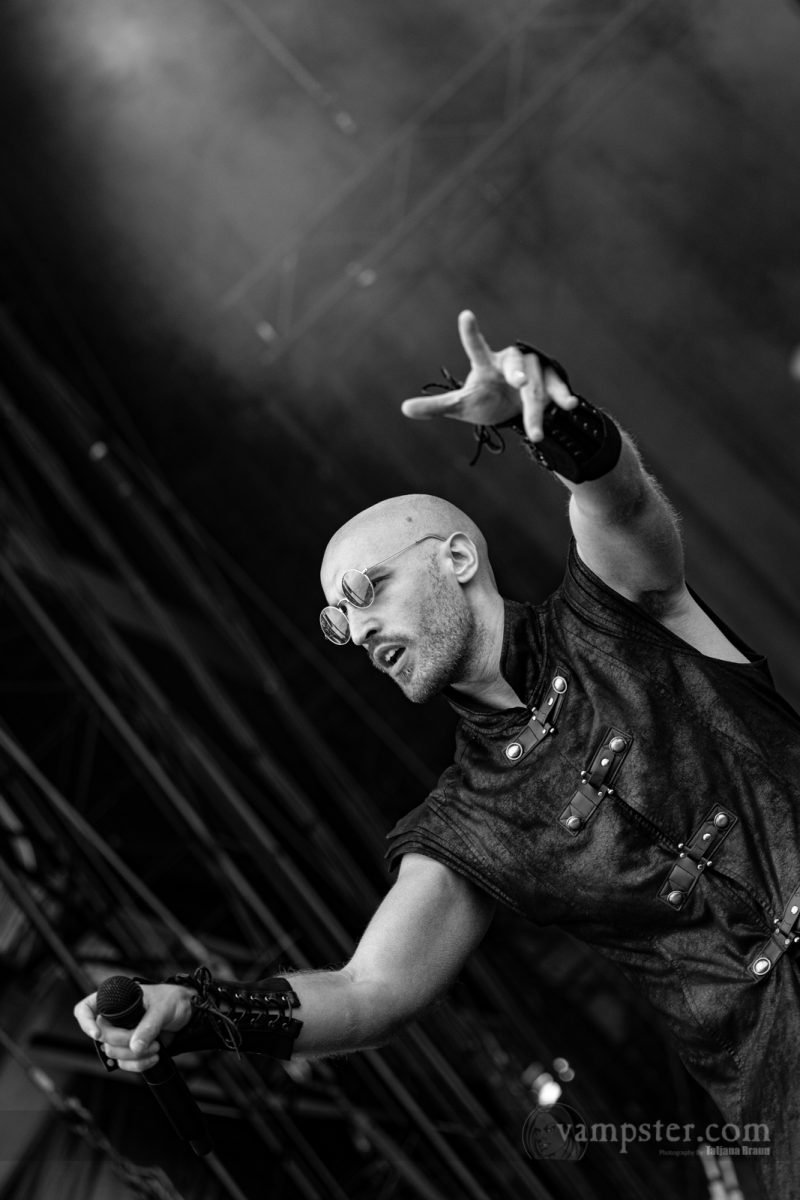 BEAST IN BLACK Tour mit GLORYHAMMER im Winter 2024 News, Tourdaten & Festivals vampster