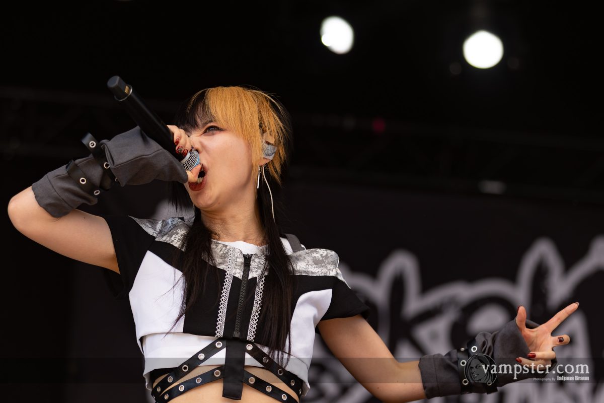 BROKEN BY THE SCREAM live auf dem Summer Breeze 2026