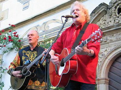 Conny mit Dave Cousins/THE STRAWBS (Foto: CoCo Productions)