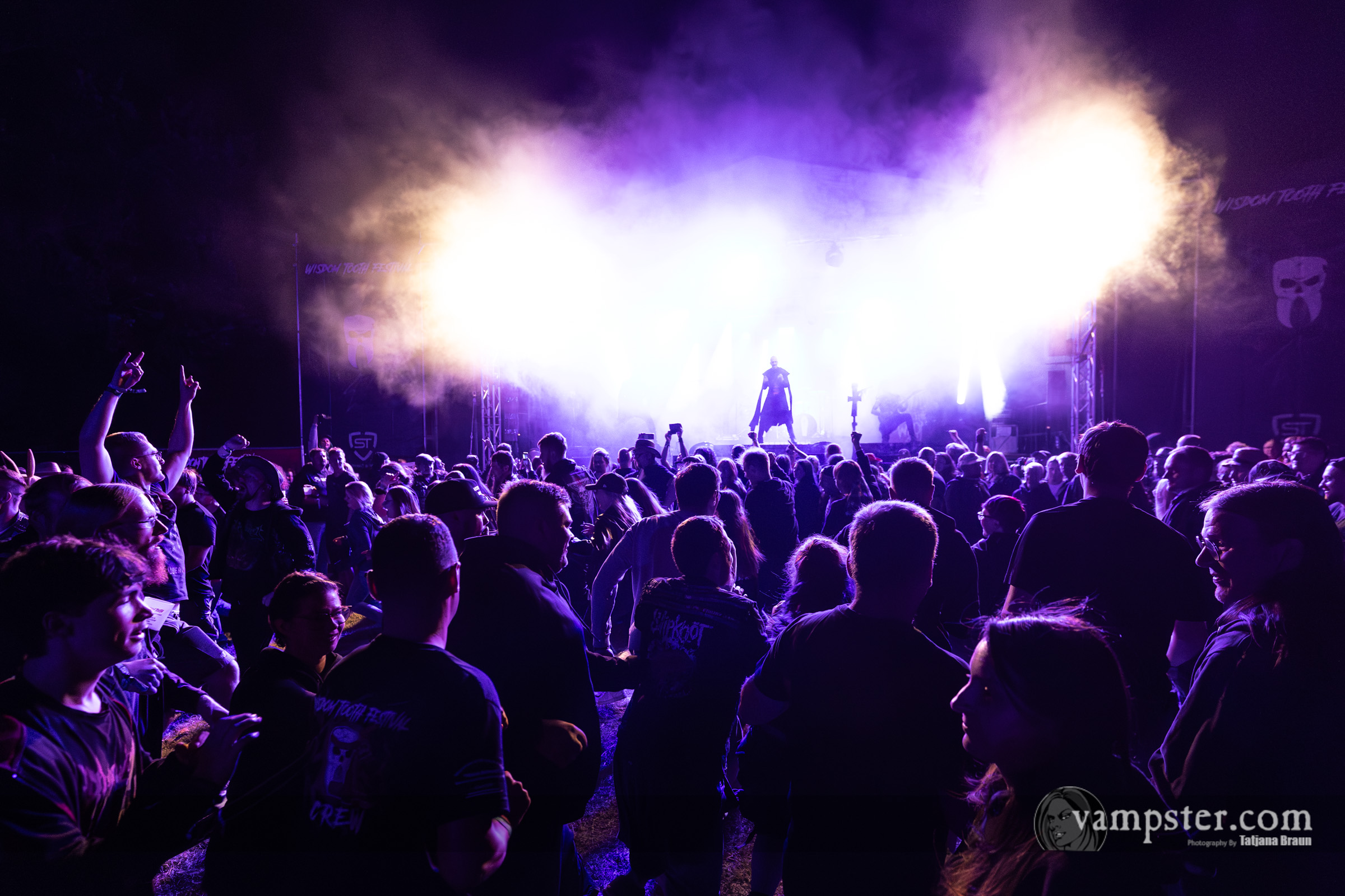 DOMINUM live auf dem Wisdom Tooth Festival 2026
