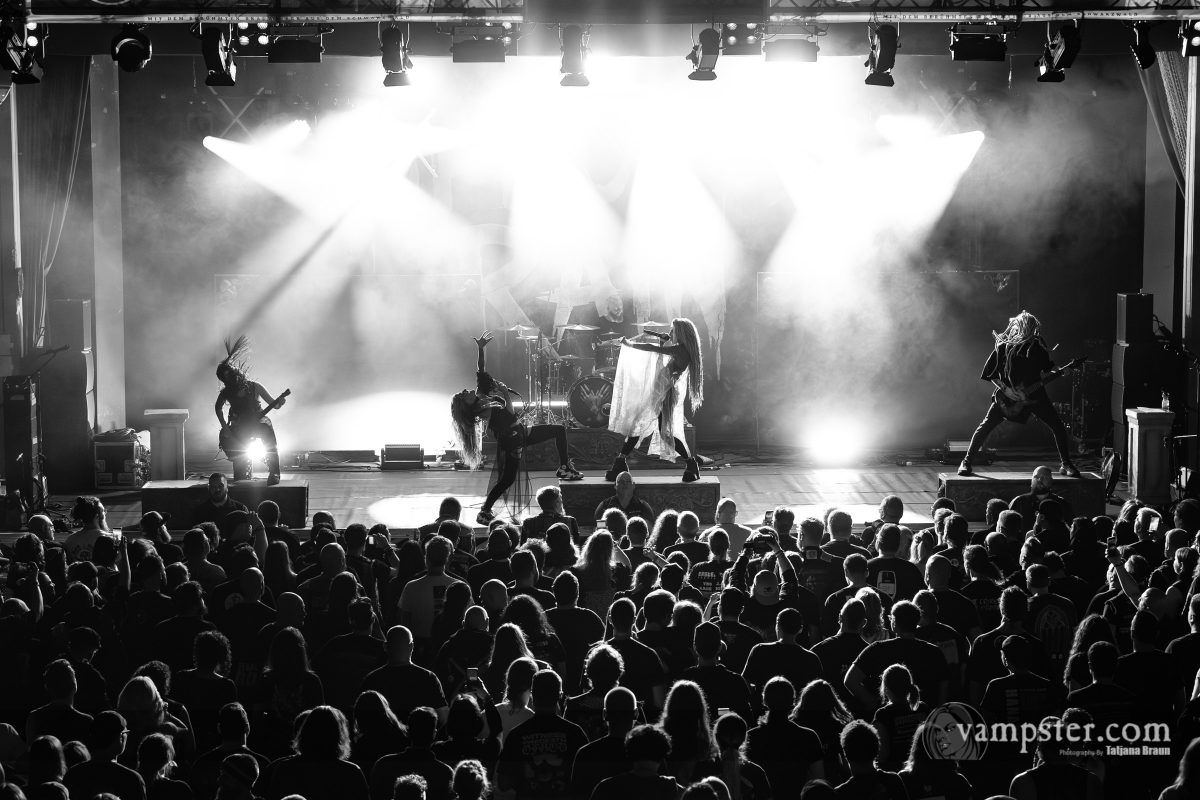 Infected Rain live auf dem Easter Cross 2026