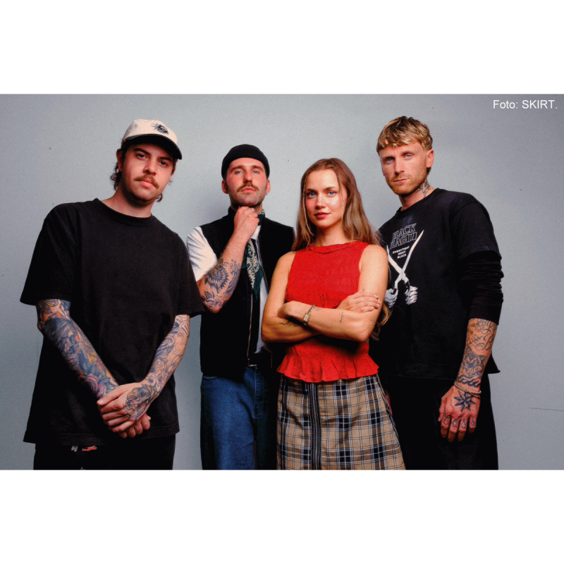 Skirt Band 2026