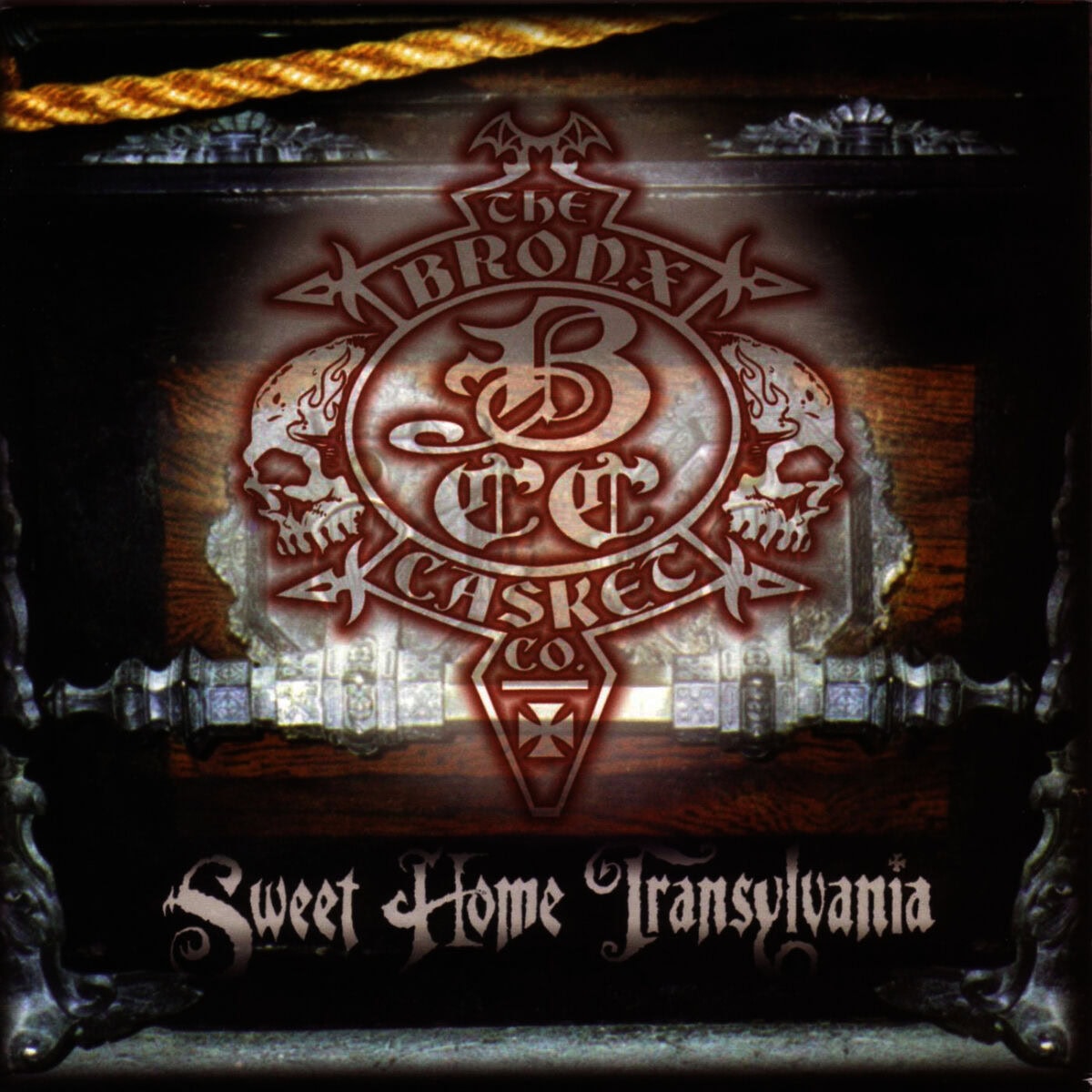 Das Artwork von "The Bronx Casket Co - Sweet Home Transylvania"