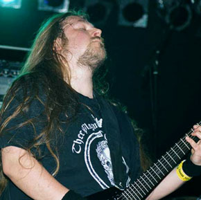 Doom Shall Rise Veranstalter Jochen Fopp live mit seiner Band Mirror of Deception